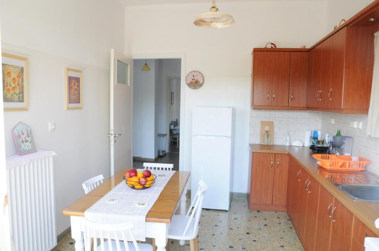 The Byzantine Wall House Істмія Екстер'єр фото